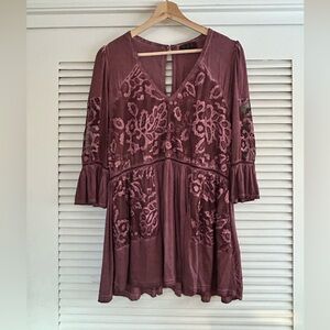 POL Mauve Lace Accent Top